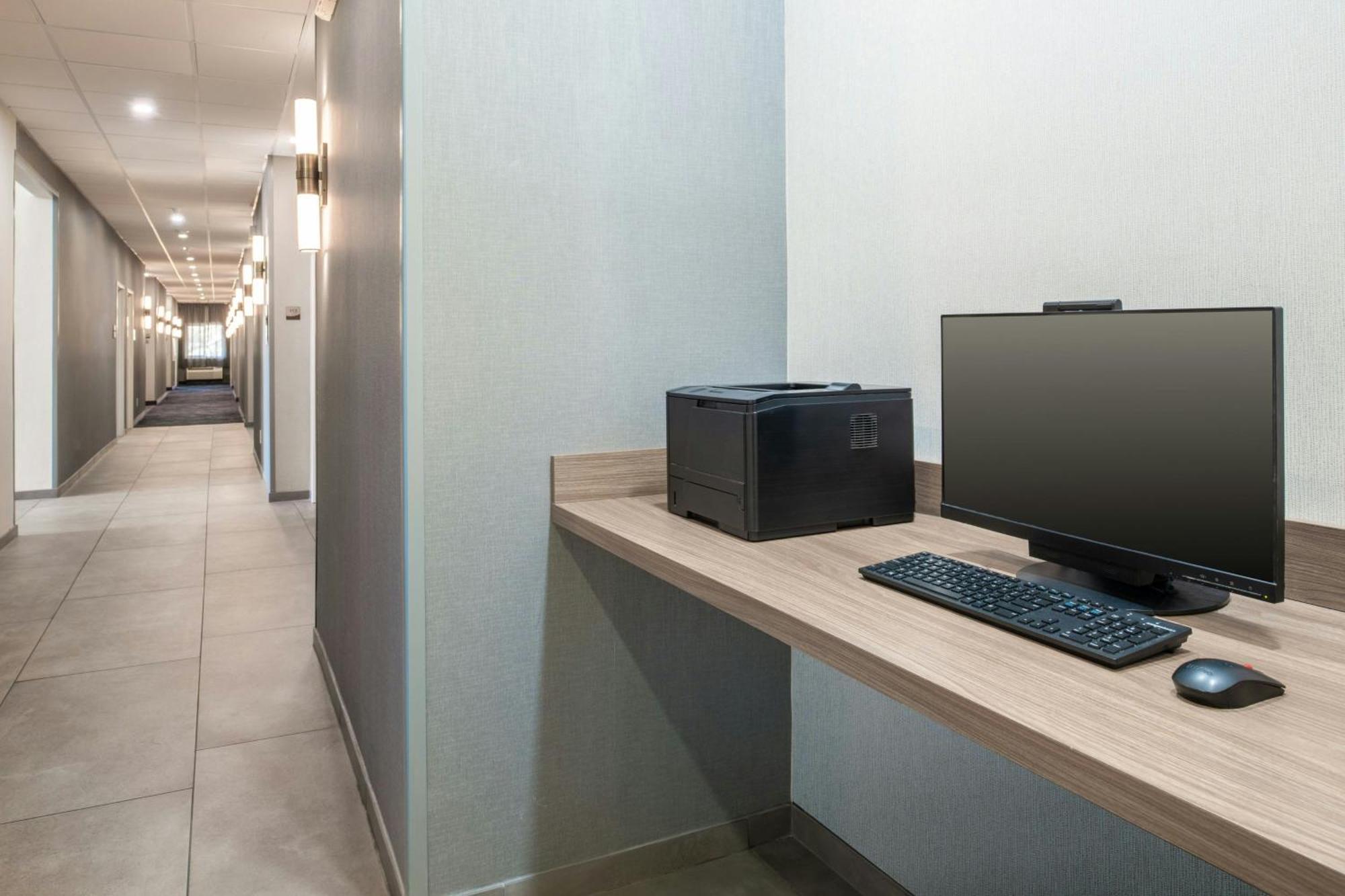 Fairfield By Marriott & Old Town 2*