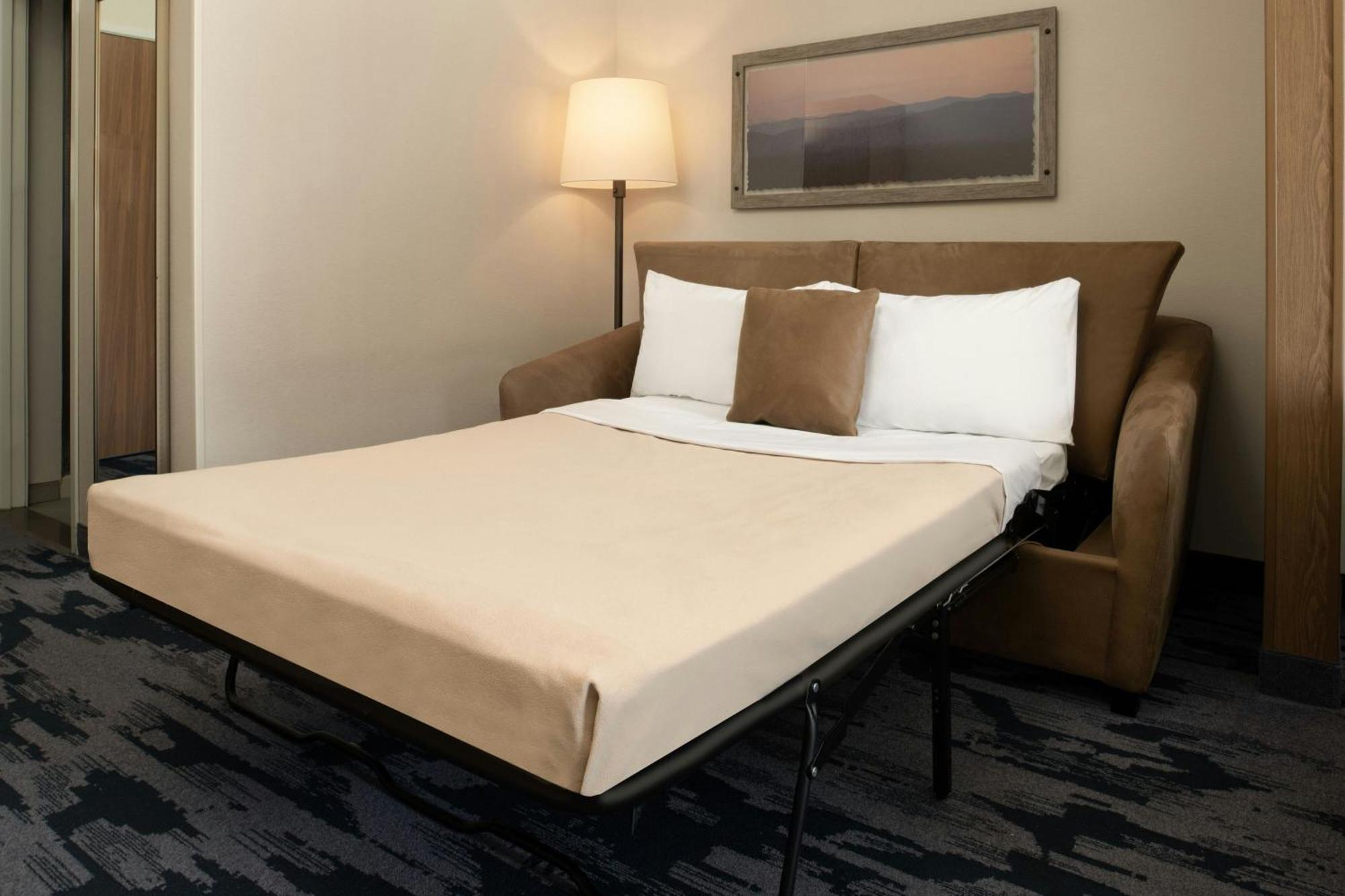 Fairfield By Marriott & Old Town 2*