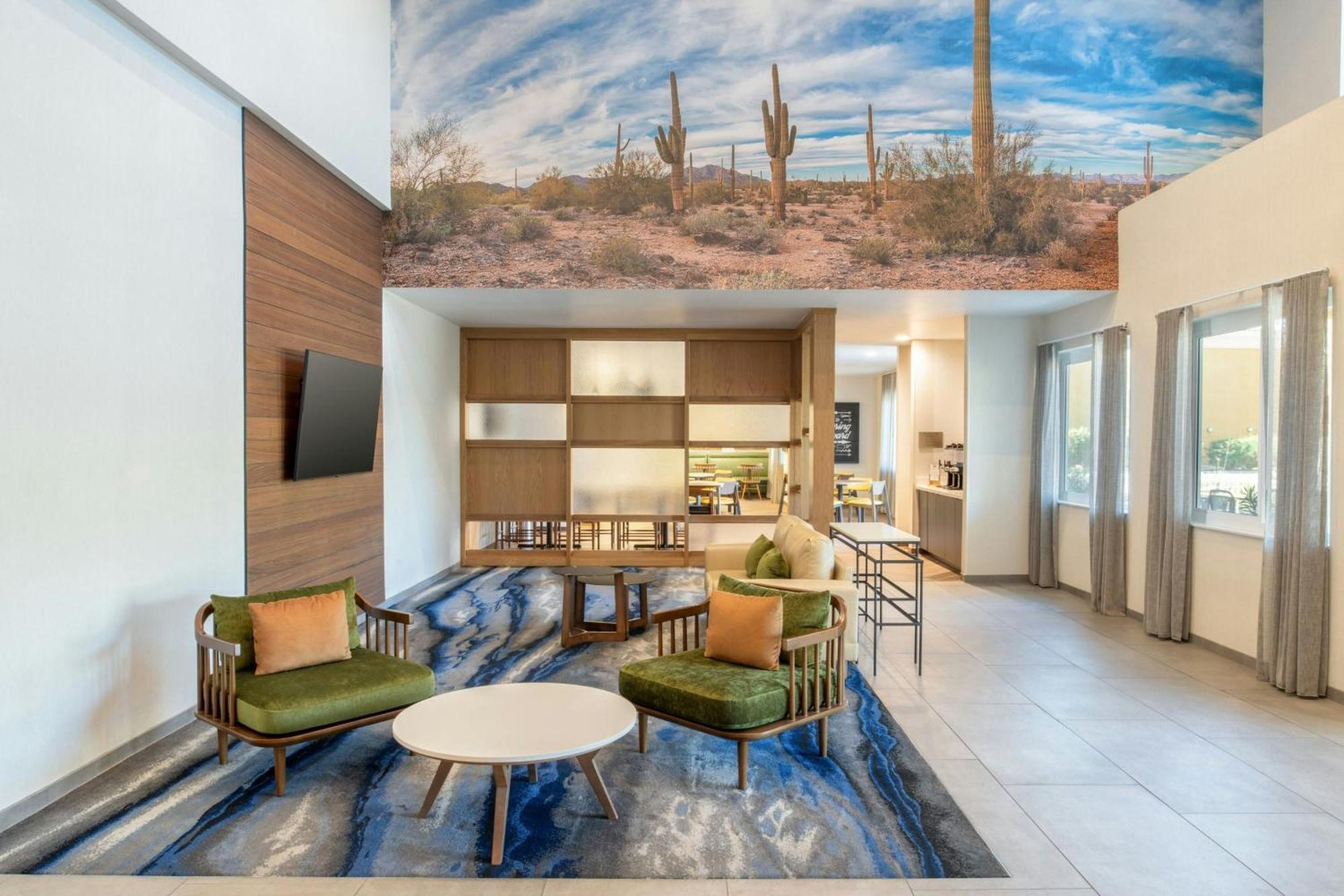 Fairfield By Marriott & Old Town 2*